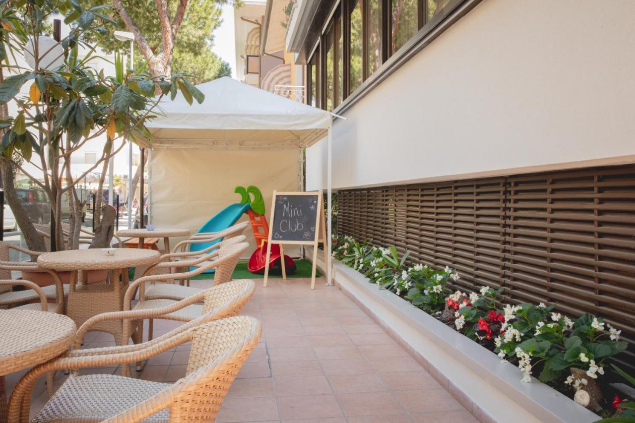 Hotel Cavalli Cattolica Ngoại thất bức ảnh