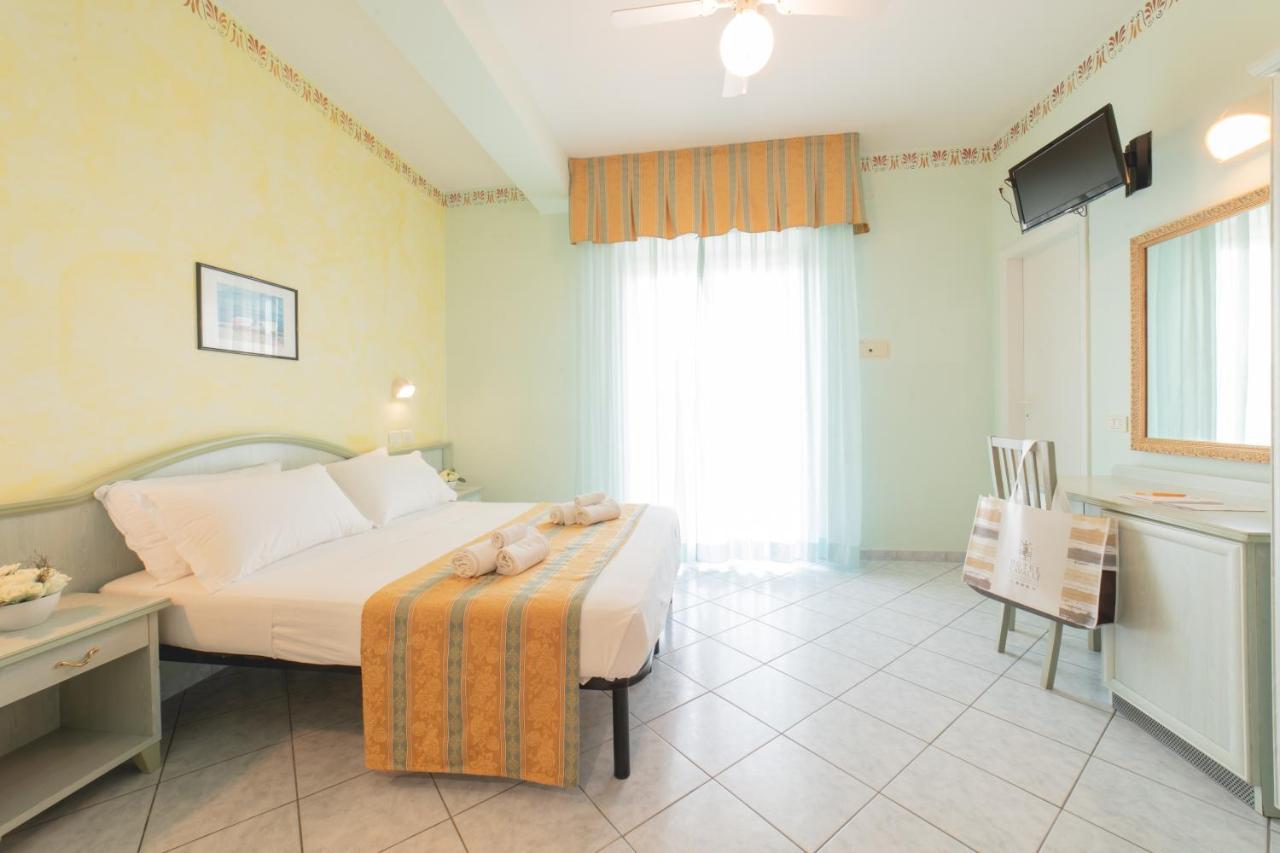 Hotel Cavalli Cattolica Ngoại thất bức ảnh