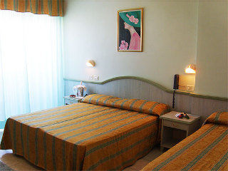 Hotel Cavalli Cattolica Ngoại thất bức ảnh